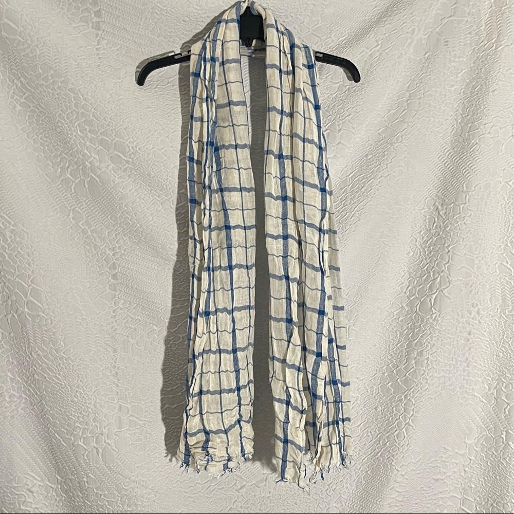 Club Monaco Fringe Wrap Scarf Blue & While Check Plaid - Picture 2 of 5